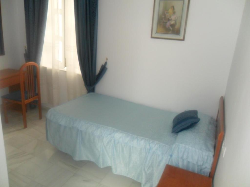 Hostal Centro Sol Cadiz Bilik gambar