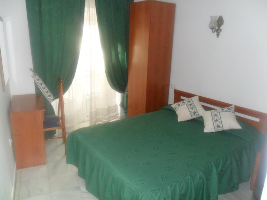 Hostal Centro Sol Cadiz Bilik gambar