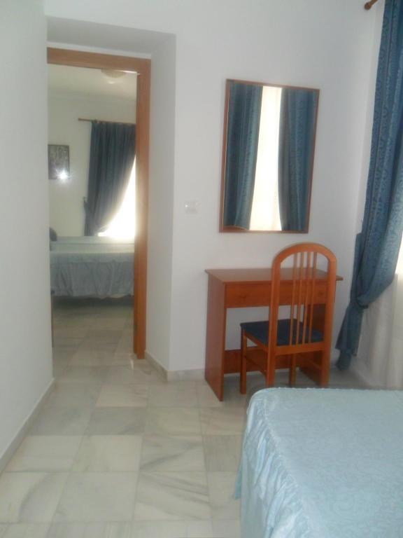 Hostal Centro Sol Cadiz Bilik gambar