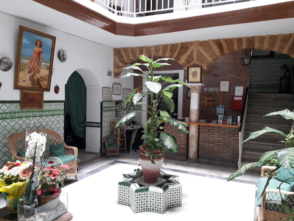 Hostal Centro Sol Cadiz Luaran gambar